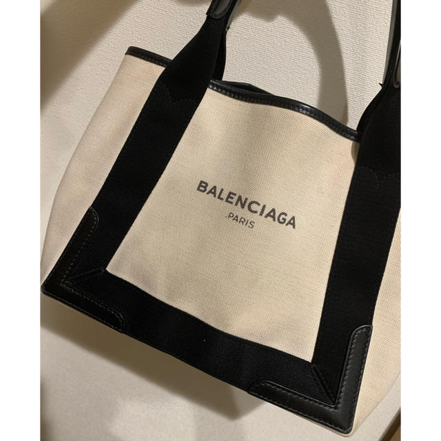 balenciaga トートバック　中トートバッグ