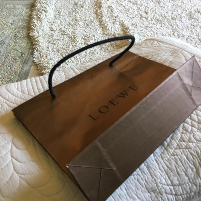 LOEWE(ロエベ)の紙袋　ロエベ レディースのバッグ(ショップ袋)の商品写真