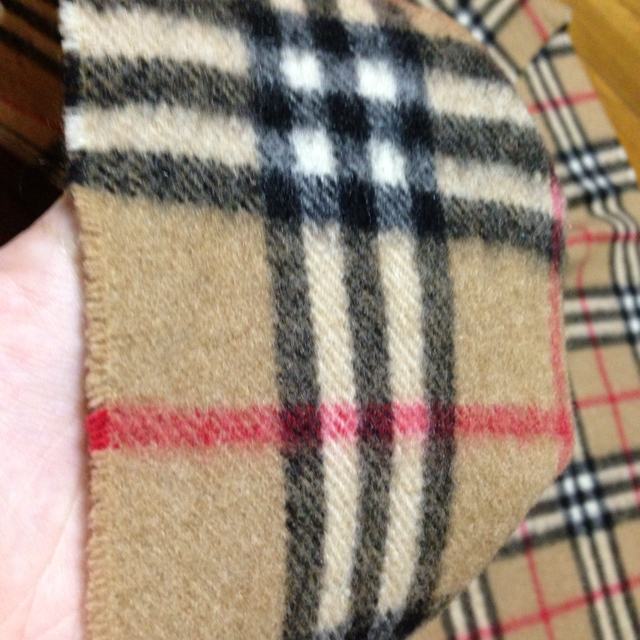 BURBERRY(バーバリー)のMaMi様専用《バーバリーマフラー》 レディースのファッション小物(マフラー/ショール)の商品写真