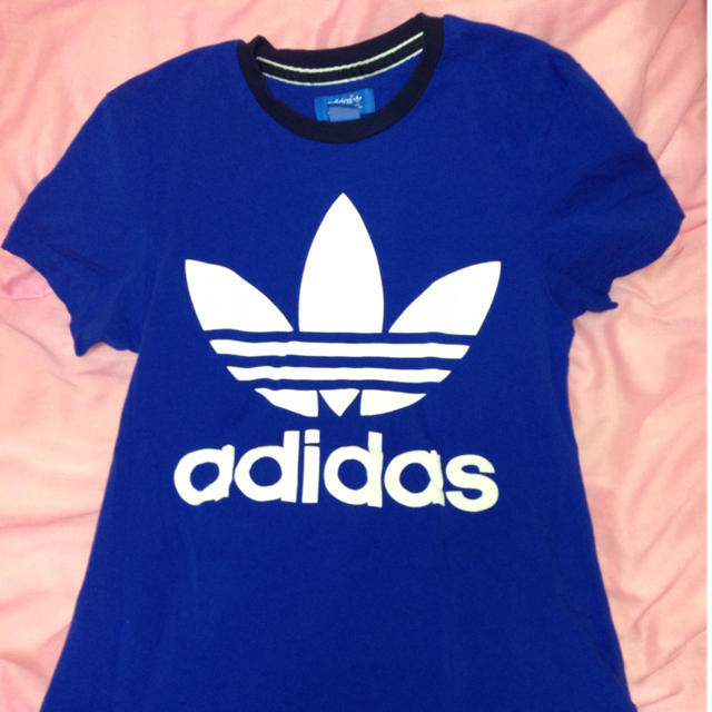 adidas(アディダス)のTシャツ レディースのトップス(Tシャツ(半袖/袖なし))の商品写真