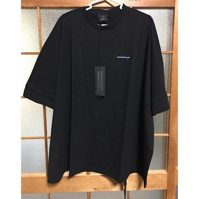 PEACEMINUSONE(ピースマイナスワン)のPMOコラボティシャツ 黒+クリップ緑 メンズのトップス(Tシャツ/カットソー(半袖/袖なし))の商品写真