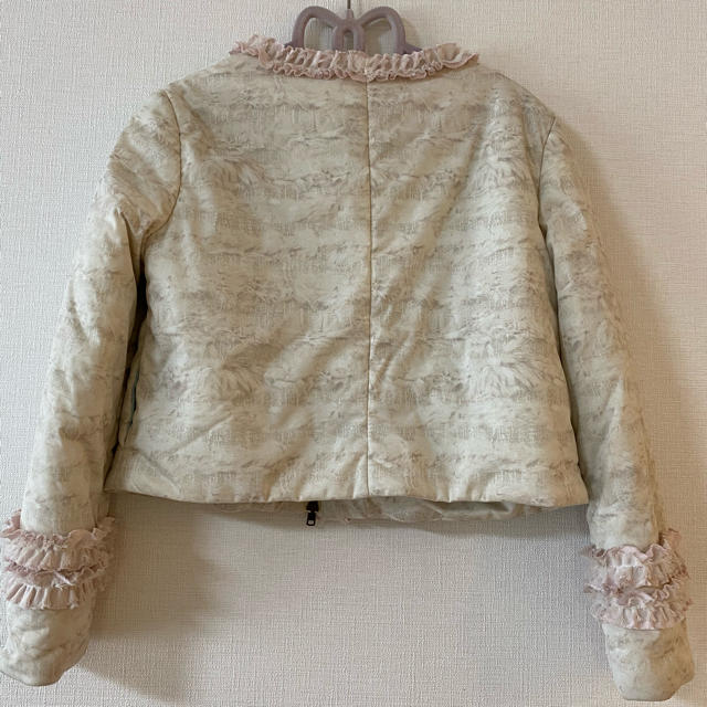 TOCCA(トッカ)のTOCCA中綿ジャケット130 キッズ/ベビー/マタニティのキッズ服女の子用(90cm~)(ジャケット/上着)の商品写真