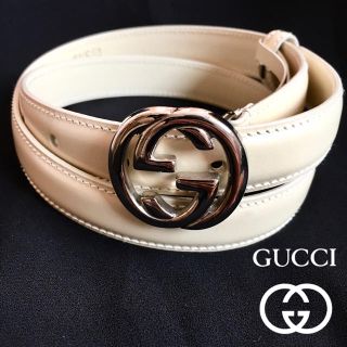 グッチ(Gucci)の【GUCCI】GGロゴバックル レザーベルト アイボリー(ベルト)