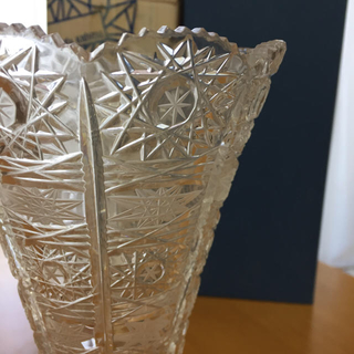 ボヘミア クリスタル(BOHEMIA Cristal)のボヘミアンガラス、フラワーベース(花瓶)