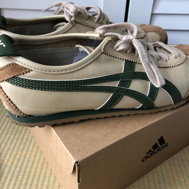 Onitsuka Tiger(オニツカタイガー)のOnitsukaTiger スニーカー 26cm メンズの靴/シューズ(スニーカー)の商品写真