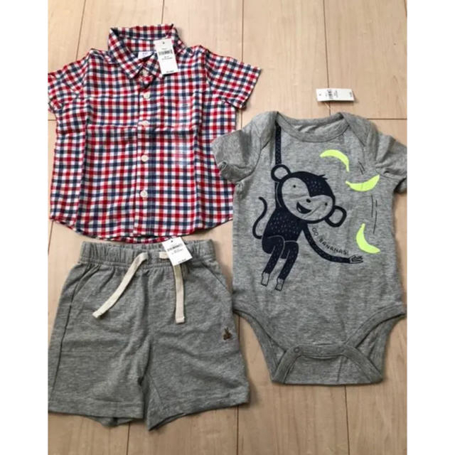 babyGAP(ベビーギャップ)のタグ付き　ベビーギャップ  3点セット＋ベビーギャップトップス  キッズ/ベビー/マタニティのベビー服(~85cm)(シャツ/カットソー)の商品写真