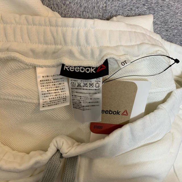 Reebok(リーボック)のReebok リーボック　スウェットパンツ　新品未使用 レディースのパンツ(その他)の商品写真