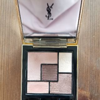 イヴサンローランボーテ(Yves Saint Laurent Beaute)のYSLアイシャドー(アイシャドウ)