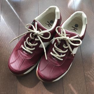 ミズノ(MIZUNO)のミズノ　ウォーキンシューズ　スニーカー　サイズ23.5㎝(スニーカー)