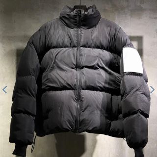 バレンシアガ(Balenciaga)のドロールドムッシュダウンジャケット(ナイロンジャケット)