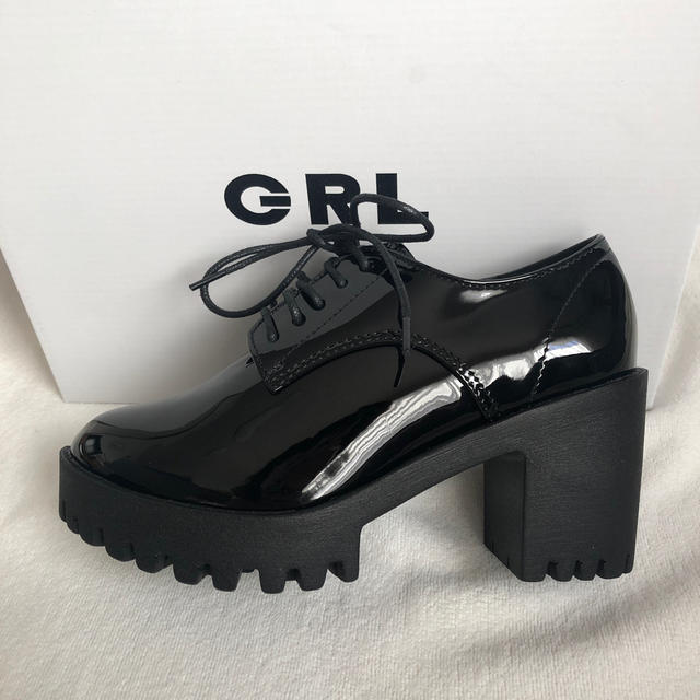 GRL(グレイル)のエナメル厚底レースアップシューズ レディースの靴/シューズ(ローファー/革靴)の商品写真