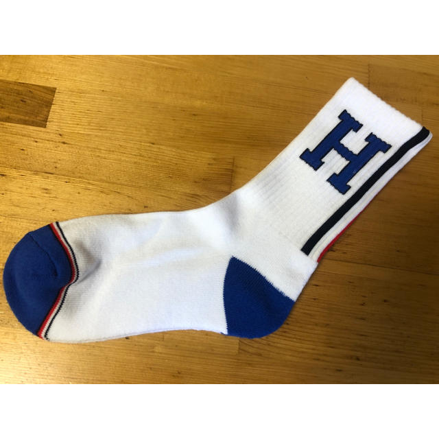 TOMMY HILFIGER(トミーヒルフィガー)の新作トミーヒルフィガー TOMMY HILFIGER子供ソックス靴下4足3 キッズ/ベビー/マタニティのこども用ファッション小物(靴下/タイツ)の商品写真