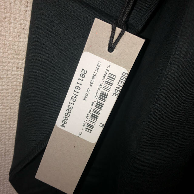 FEAR OF GOD(フィアオブゴッド)のessentials  ロンT メンズのトップス(Tシャツ/カットソー(七分/長袖))の商品写真