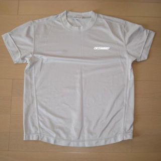 リーボック(Reebok)のリーボック　Tシャツ Sサイズ　グレー(ウェア)