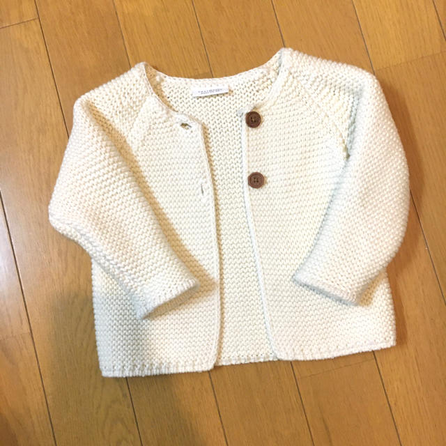 NEXT(ネクスト)の未使用品　next baby ネクスト ベビー　カーディガン  白　 キッズ/ベビー/マタニティのベビー服(~85cm)(カーディガン/ボレロ)の商品写真