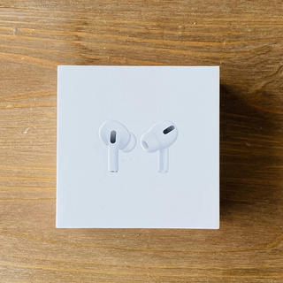 アップル(Apple)のairpods pro　新品未開封　正規品　純正品(ヘッドフォン/イヤフォン)