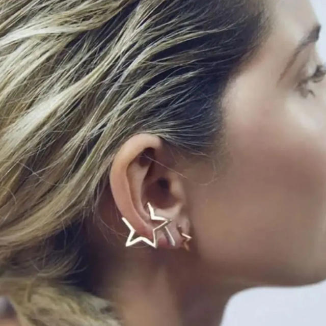 ZARA(ザラ)のStar silver earcuff No.80 レディースのアクセサリー(イヤーカフ)の商品写真