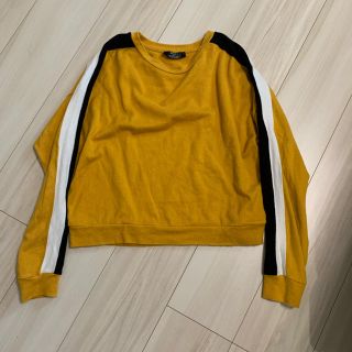 ベルシュカ(Bershka)のベルシュカ　トップス　イエロー(トレーナー/スウェット)