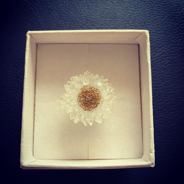 お花の指輪 ハンドメイドのアクセサリー(リング)の商品写真