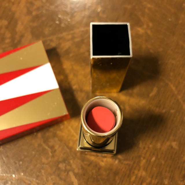 Estee Lauder(エスティローダー)のエスティローダー コスメ/美容のベースメイク/化粧品(口紅)の商品写真