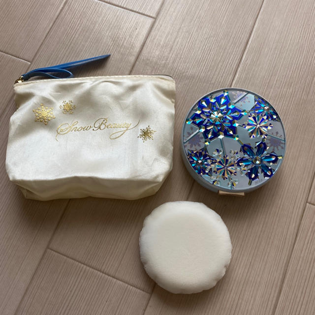 SHISEIDO (資生堂)(シセイドウ)のスノービューティー ホワイトニング フェースパウダー 2019 コスメ/美容のベースメイク/化粧品(フェイスパウダー)の商品写真