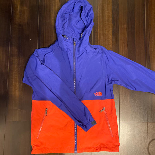 THE NORTH FACE(ザノースフェイス)のノースフェイスジャケット レディースのジャケット/アウター(ナイロンジャケット)の商品写真