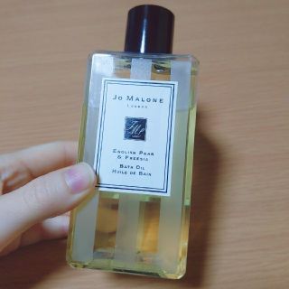 ジョーマローン(Jo Malone)のジョーマローン　イングリッシュペアー＆フリージア　バスオイル(バスグッズ)