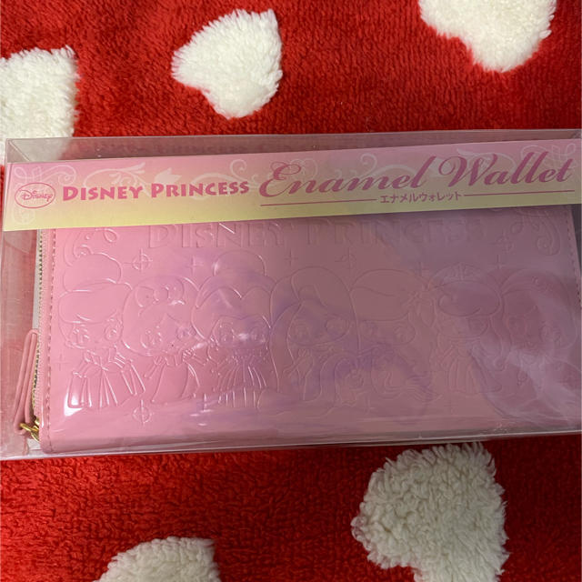 Disney(ディズニー)の未使用！　Disney ディズニープリンセス　エナメルウォレット レディースのファッション小物(財布)の商品写真