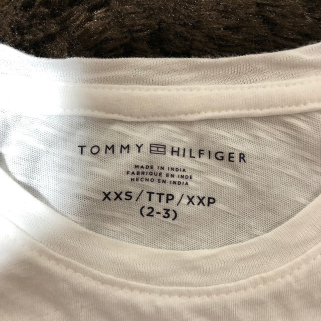 TOMMY HILFIGER(トミーヒルフィガー)のトミー子供Tシャツ キッズ/ベビー/マタニティのベビー服(~85cm)(Ｔシャツ)の商品写真