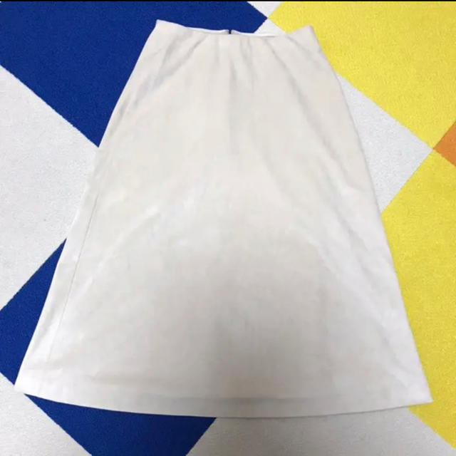 UNIQLO(ユニクロ)のユニクロ ライトベージュロングスカート レディースのスカート(ロングスカート)の商品写真