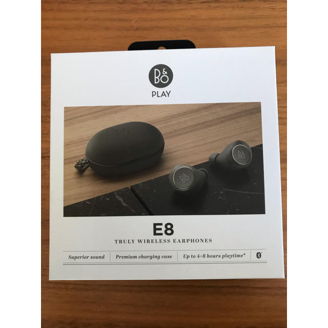 Apple(アップル)のBang&Olufsen♡Beoplay E8 完全ワイヤレスイヤホン スマホ/家電/カメラのオーディオ機器(ヘッドフォン/イヤフォン)の商品写真