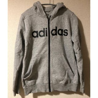 アディダス(adidas)の《adidas》パーカー(パーカー)