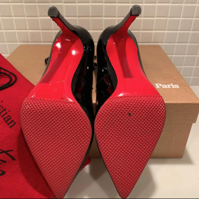 Christian Louboutin(クリスチャンルブタン)のルブタン★パテント アンクルストラップパンプス (22cm) レディースの靴/シューズ(ハイヒール/パンプス)の商品写真