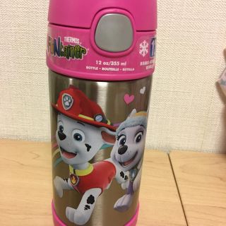 サーモス(THERMOS)の廃番柄❤️サーモス　ストローマグ　ピンク　パウパト　レインボー柄(水筒)