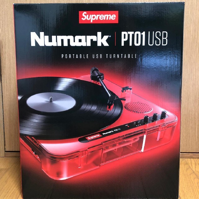 Supreme(シュプリーム)のsupreme Numark® PT01 Portable Turntable 楽器のDJ機器(ターンテーブル)の商品写真