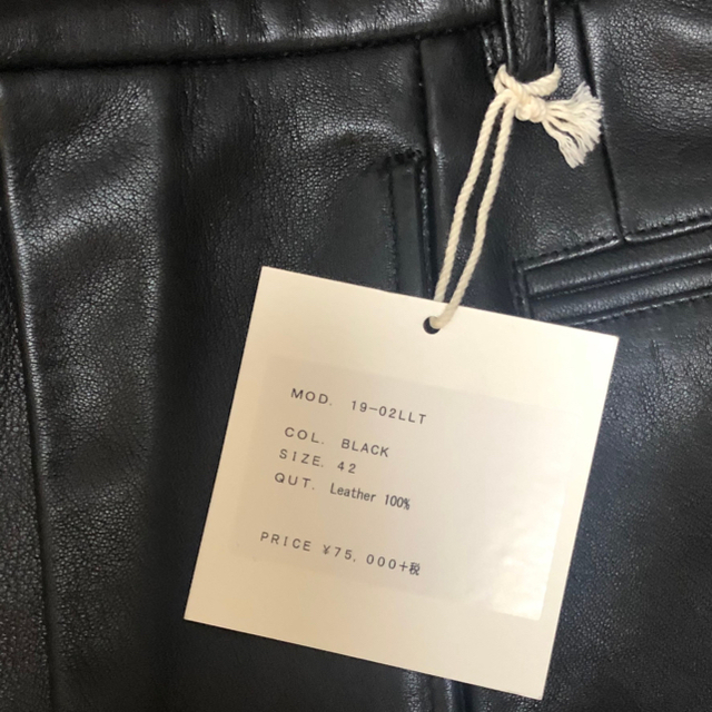 SUNSEA(サンシー)の新品　NEAT LAMB LEATHER TROUTHERS メンズのパンツ(スラックス)の商品写真