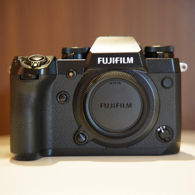 【値下げ中】富士フイルム X-H1/バッテリーグリップほかオマケ多数Fujifilm