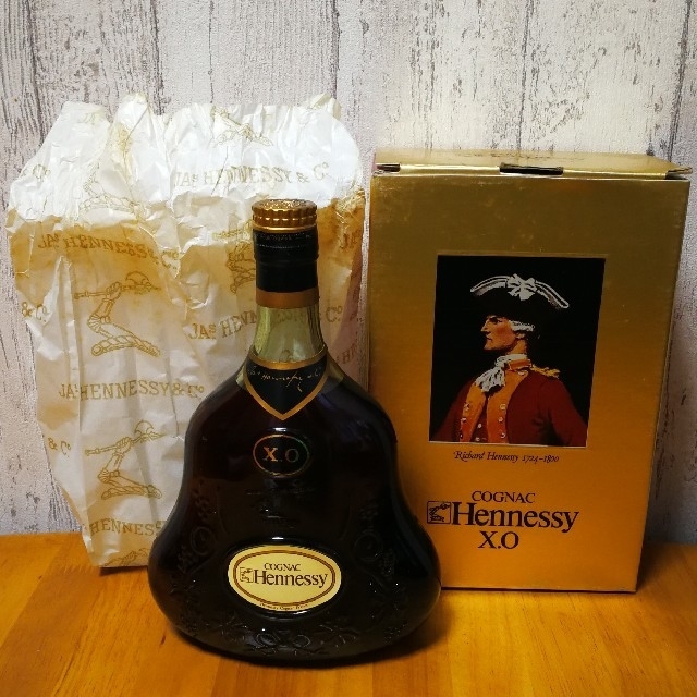 ウイスキーCOGNAC Hennessy X.O グリーンボトル　金キャップ　古酒