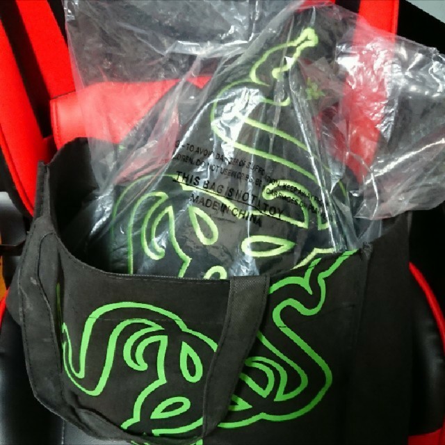 LAZER - Razer クッション 非売品の通販 by ATHENA's shop|レイザー