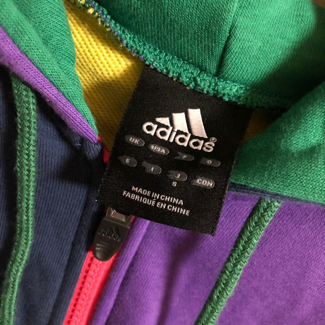 adidas(アディダス)のアディダス　パーカー レディースのトップス(パーカー)の商品写真