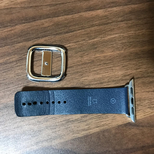 Apple(アップル)のapple watch モダンバックルS ミッドナイトブルー 38/40mm用 メンズの時計(レザーベルト)の商品写真