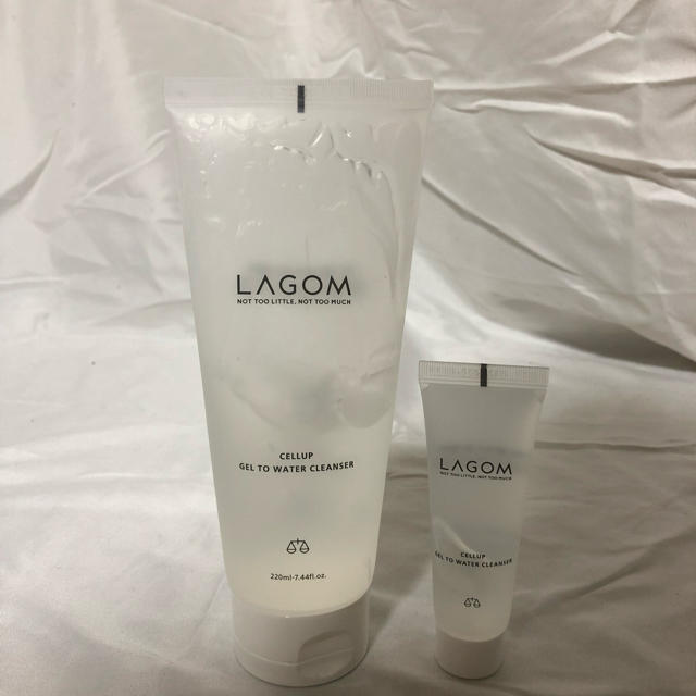 Innisfree(イニスフリー)のLAGOM ラゴム 洗顔 ジェルトゥウォータークレンザー コスメ/美容のスキンケア/基礎化粧品(洗顔料)の商品写真