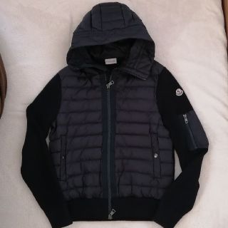 モンクレール(MONCLER)の【美品】モンクレール　ニット　ダウン　カーディガン　ネイビー　M(ダウンジャケット)