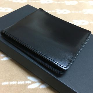 コムサイズム(COMME CA ISM)のCOMME CA ISM二つ折り財布。新品未使用品。(折り財布)