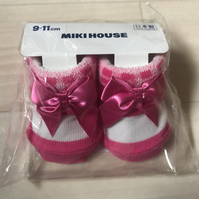 mikihouse(ミキハウス)の【新品】ミキハウスMIKI HOUSE ♥︎リボンチェックのベビーソックス靴下 レディースのレッグウェア(ソックス)の商品写真