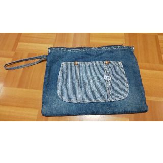 510350● LEVI'S リメイク デニム クラッチ バッグ リーバイス