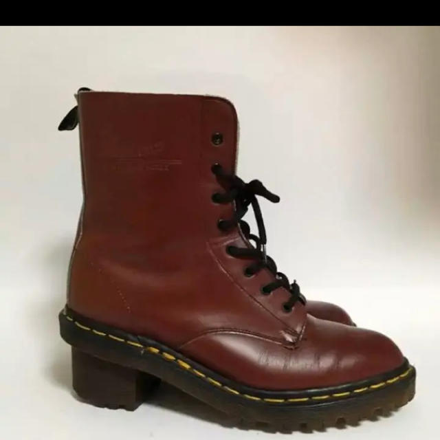 Dr.Martens(ドクターマーチン)のドクターマーチン  8ホール 赤 23.5  レディースの靴/シューズ(ブーツ)の商品写真