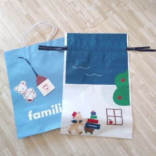 ファミリア(familiar)のfamiliar　プレゼント用ショップバッグ　非売品シール付(日用品/生活雑貨)