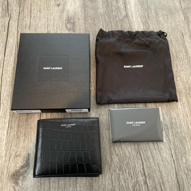 ⭐️SAINT LAURENT⭐️ 2つ折り財布