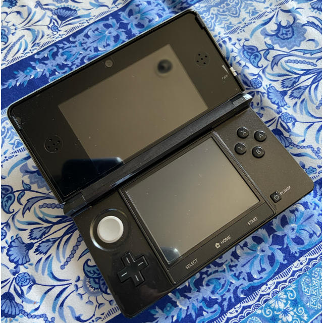 任天堂(ニンテンドウ)の【美品】任天堂3DS 本体 エンタメ/ホビーのゲームソフト/ゲーム機本体(携帯用ゲーム機本体)の商品写真